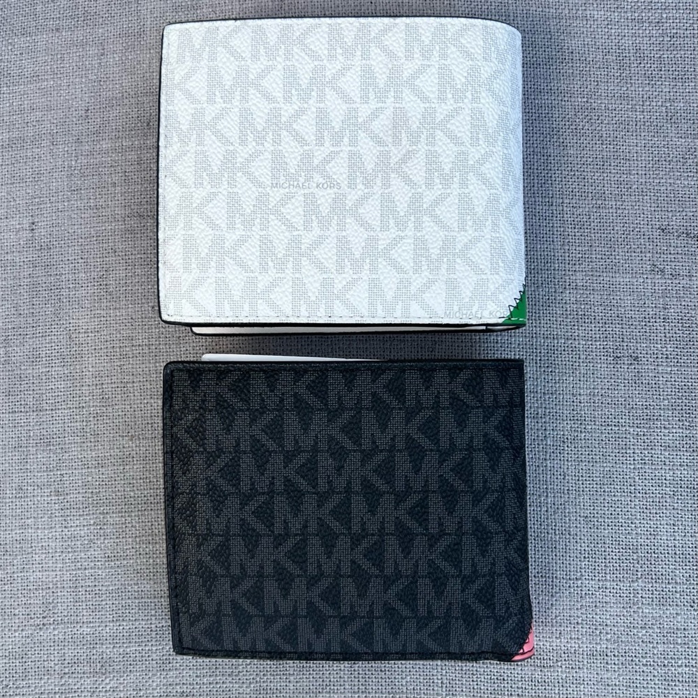 New set of 2 Michael Kors And wallets - Picture 2 of 4